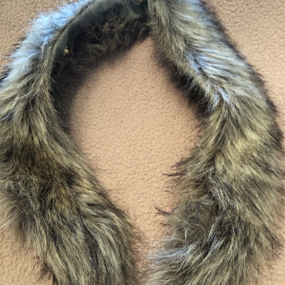 J. Crew Faux Fur Coat Collar - Picture 1 of 16